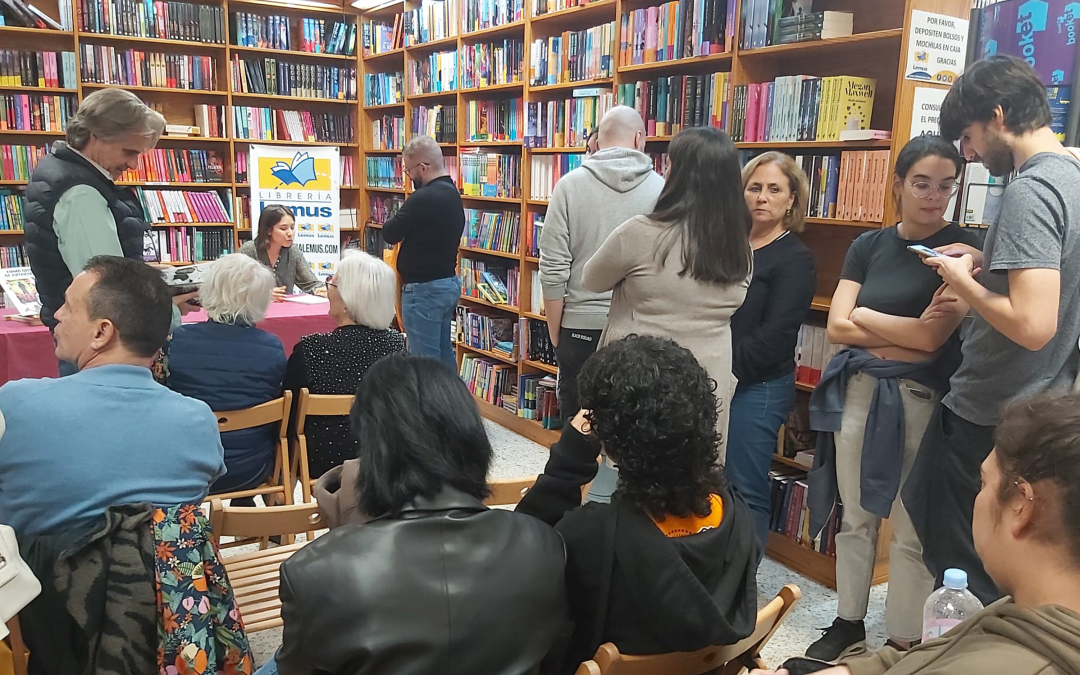 Éxito rotundo en la presentación y sesión de firmas de ‘Coraje’, de Patricia Martín, en la Librería Lemus