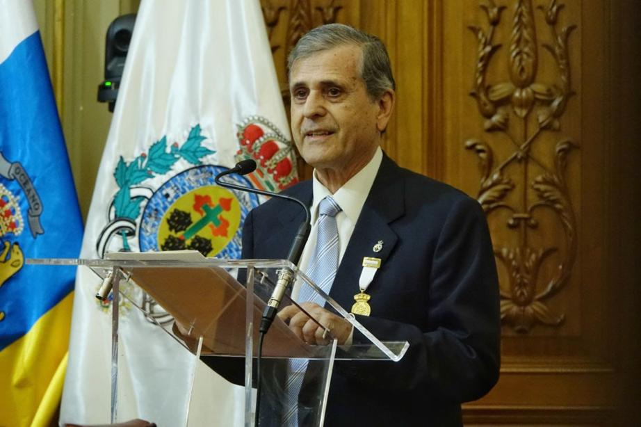 Discurso de Manuel Darias al recibir la Medalla de Oro de Santa Cruz al Mérito Cultural