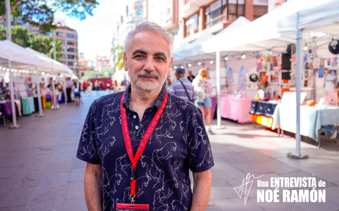 XXI Salón Internacional del Cómic de Tenerife. Juan Álvarez, historietista: “Me parece maravilloso el concepto de que el Salón se haga al aire libre en vez de en espacios fríos y apartados”