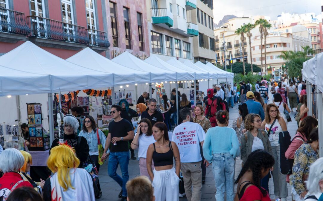Santa Cruz Cómic 2024 abre la Zona de Tiendas y el ‘Artist Alley’
