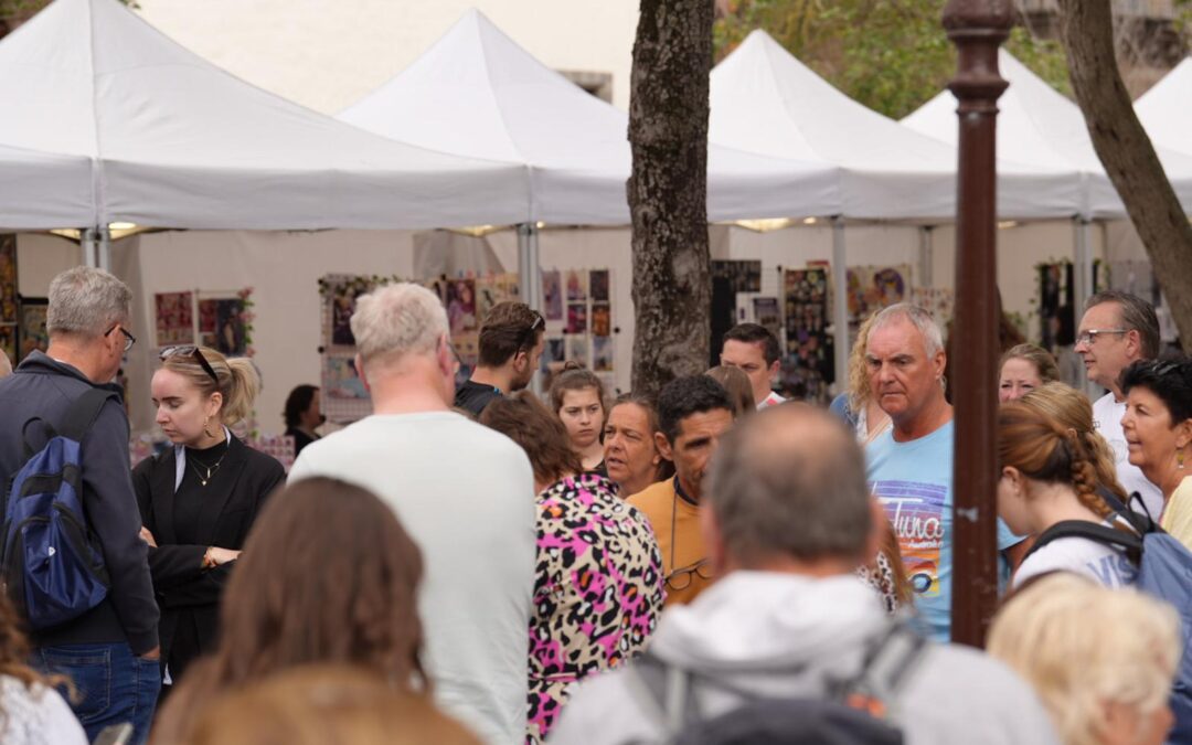 La II Feria Internacional del Manga y el Tebeo de La Laguna abre su zona comercial