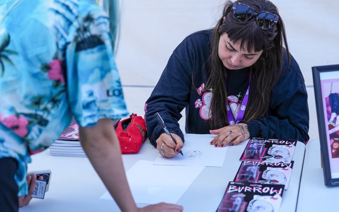 Comienzan las sesiones de firmas de la II Feria Internacional del Manga y el Tebeo de La Laguna