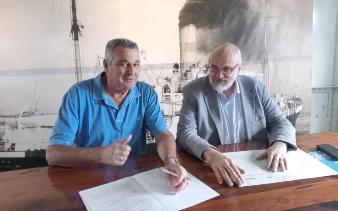 La Fundación firma un convenio de colaboración con el Correillo La Palma para realizar exposiciones en el barco. La primera coincidirá con la XXI edición de Santa Cruz Cómics, a finales de octubre