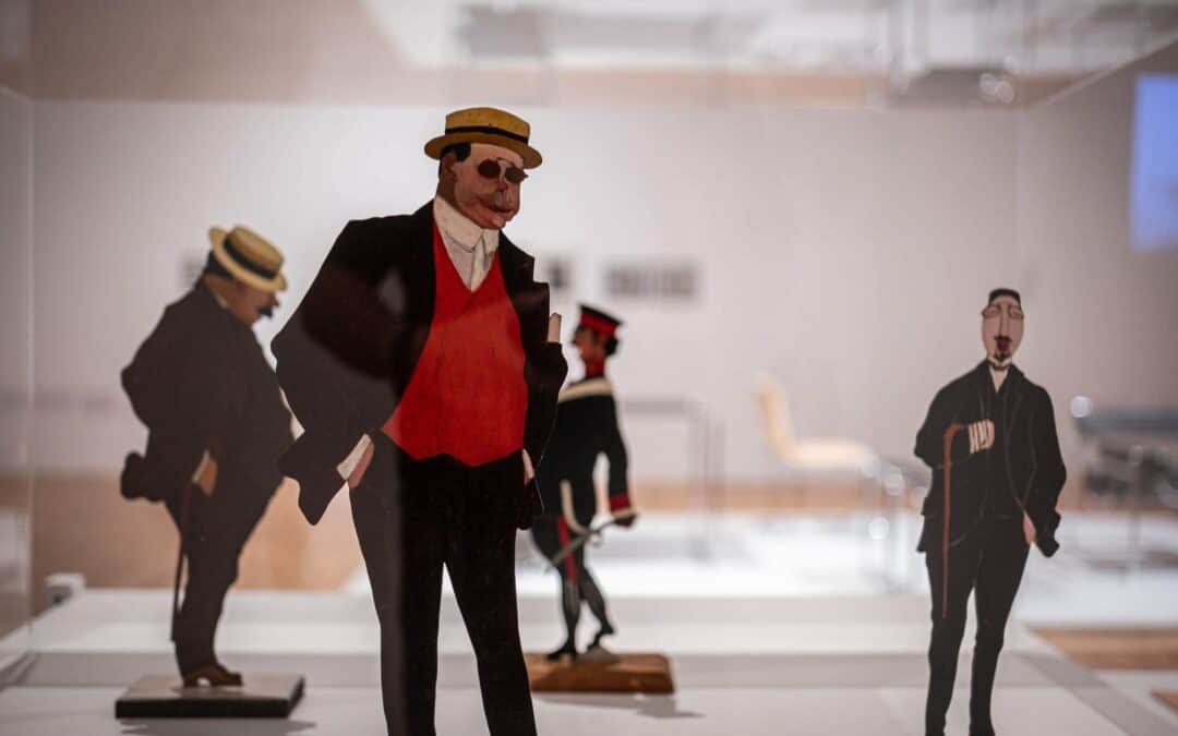 El TEA descubre comics inéditos de Felo Monzón y caricaturas sobre madera de López Botas en su exposición ‘Rebeldía y disciplina’