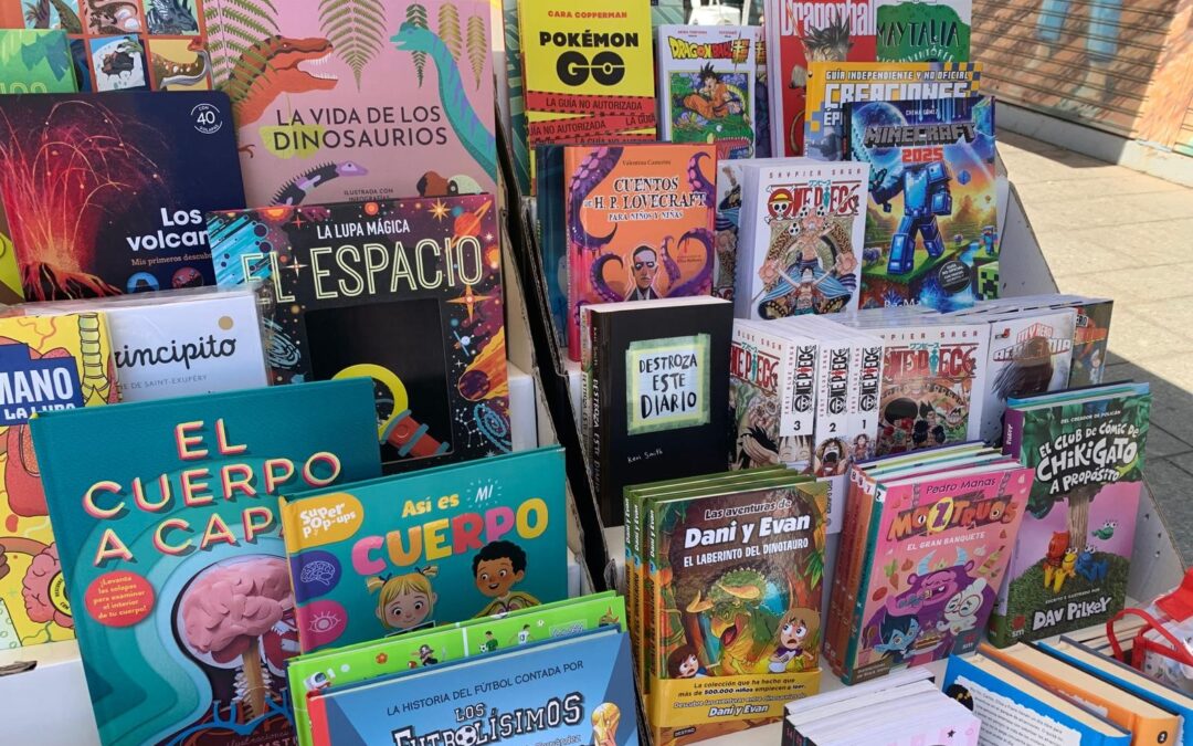 Cada vez más librerías incorporan cómic a sus stands en la Feria de La Laguna