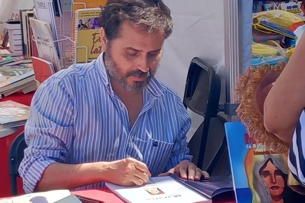 Eduardo González: «Entre ‘La lapa’ y ‘Mararía’ existe una conexión inconsciente»