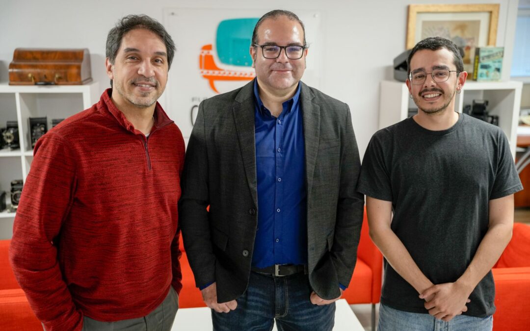 Los animadores Carlos Miranda e Israel Hernández visitan la sede de la Fundación Cine+Cómics
