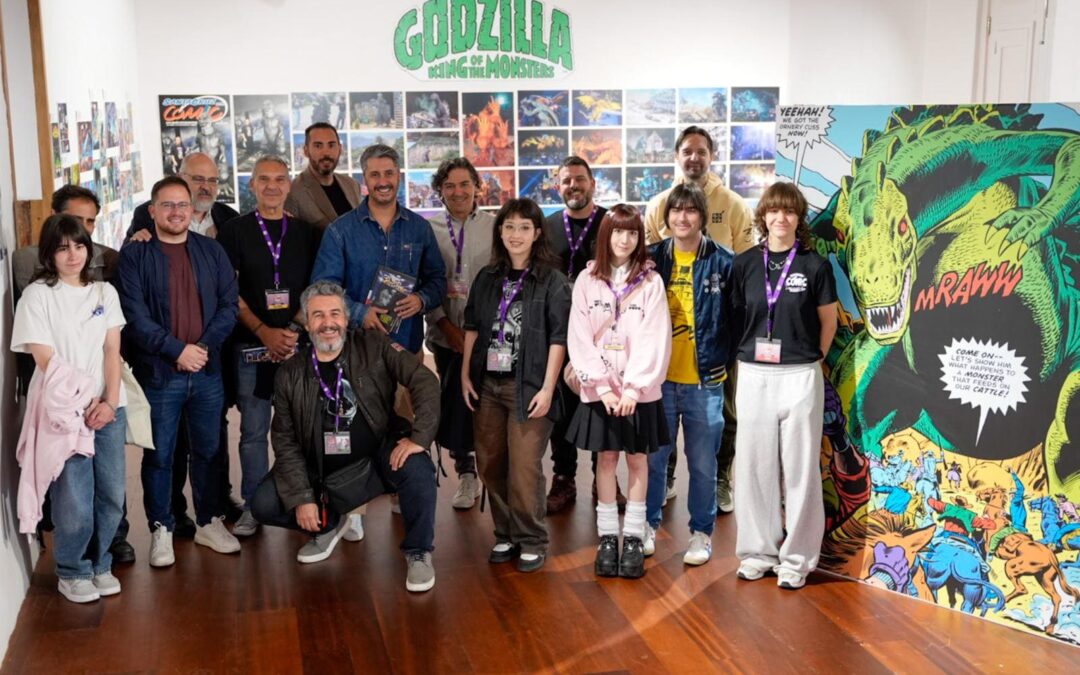 Luis Yeray Gutiérrez visita las exposiciones de La Laguna es Cómic en Casa Anchieta