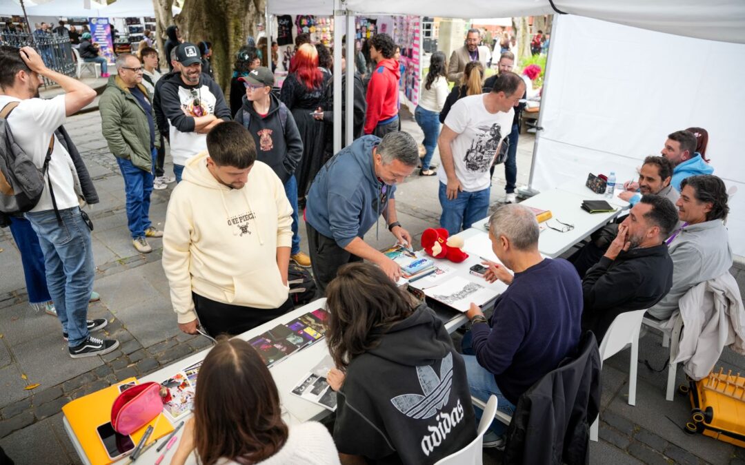 Comienzan las sesiones de firmas de La Laguna es Cómic