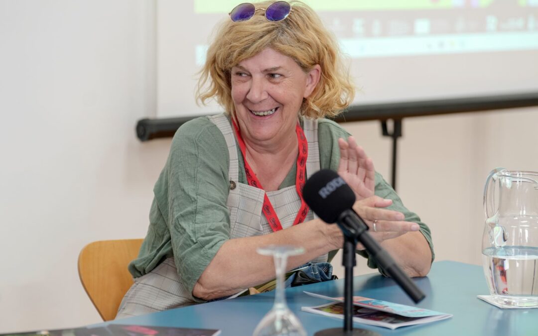 Claudia Carbonelli, historietista: “Con ‘Las aventuras de Max y Ana’ quiero estimular la imaginación de los niños”