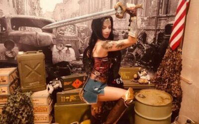 La ‘cosplayer’ Beatriz Fernández, ‘Beby’, donará su ‘cosplay’ de Wonder Woman a la Fundación Cine+Cómics